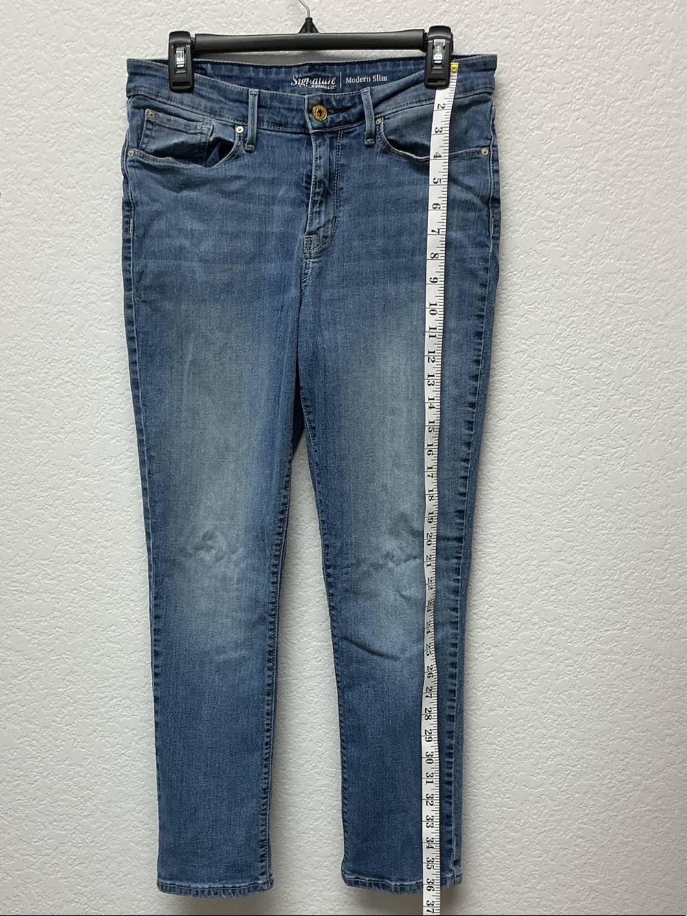 Signature by Levi Strauss Women's Skinny Jeans in Medium Blue